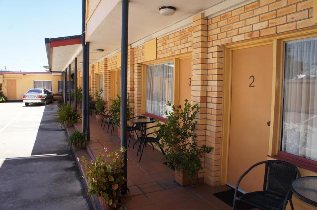 Ayrline Motel エクステリア 写真